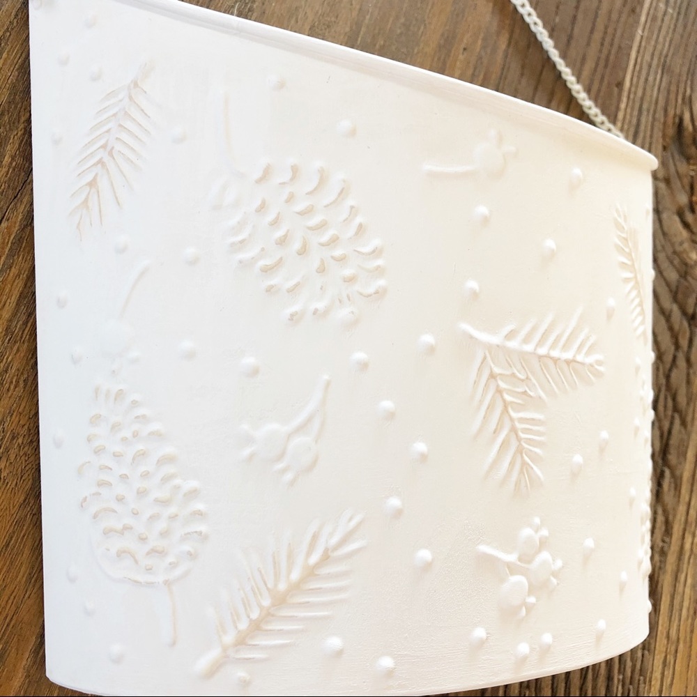 Farmhouse White Wall Bucket Planter Home Decor - Picture 6 of 10
